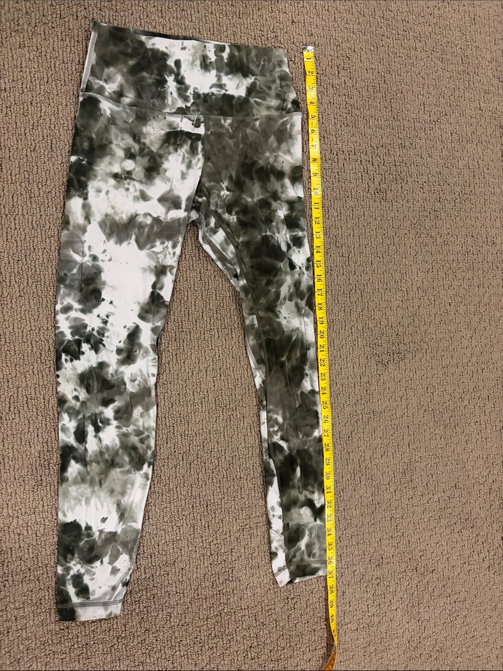 Women’s Lululemon Tie-Dye Leggings - Green/White size 8